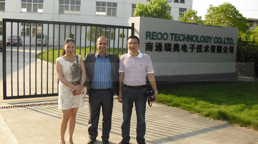 2013 June 18 Customer from the United Arab Emirates visited REOO Technology(图2)
