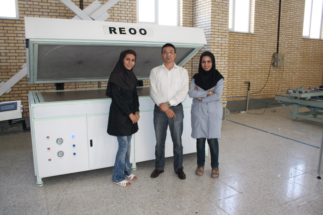 2015 March we installed solar panel making machine in Iran(图1)
