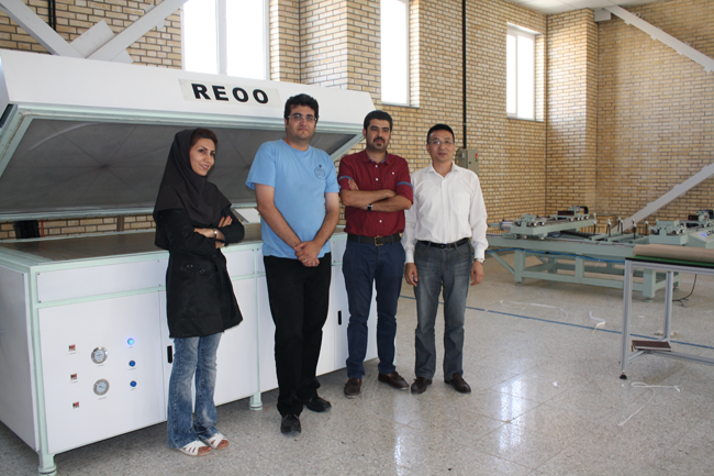 2015 March we installed solar panel making machine in Iran(图2)